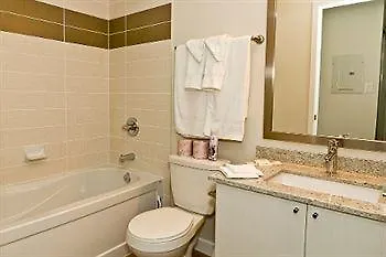 E.S.I Furnished Suites On Bay Toronto