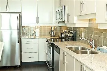 Apartment E.S.I Furnished Suites On Bay Toronto Canada