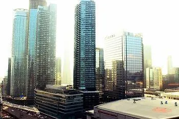 E.S.I Furnished Suites On Bay Toronto Apartment